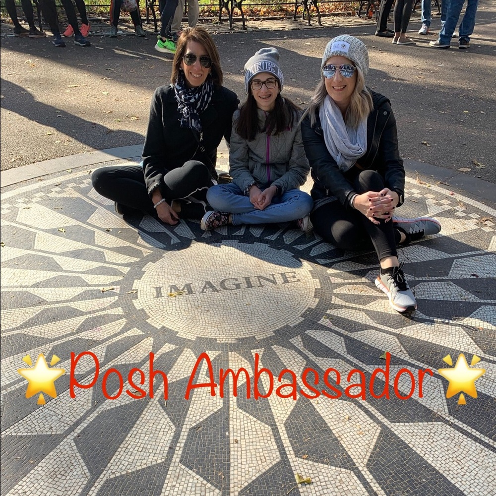 Meet the posher - Patti K. 🌟Posh Ambassador🌟